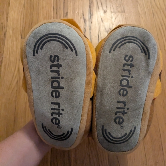 Stride Rite toddler 7/8 Bryce Burger slippers - Picture 4 of 5